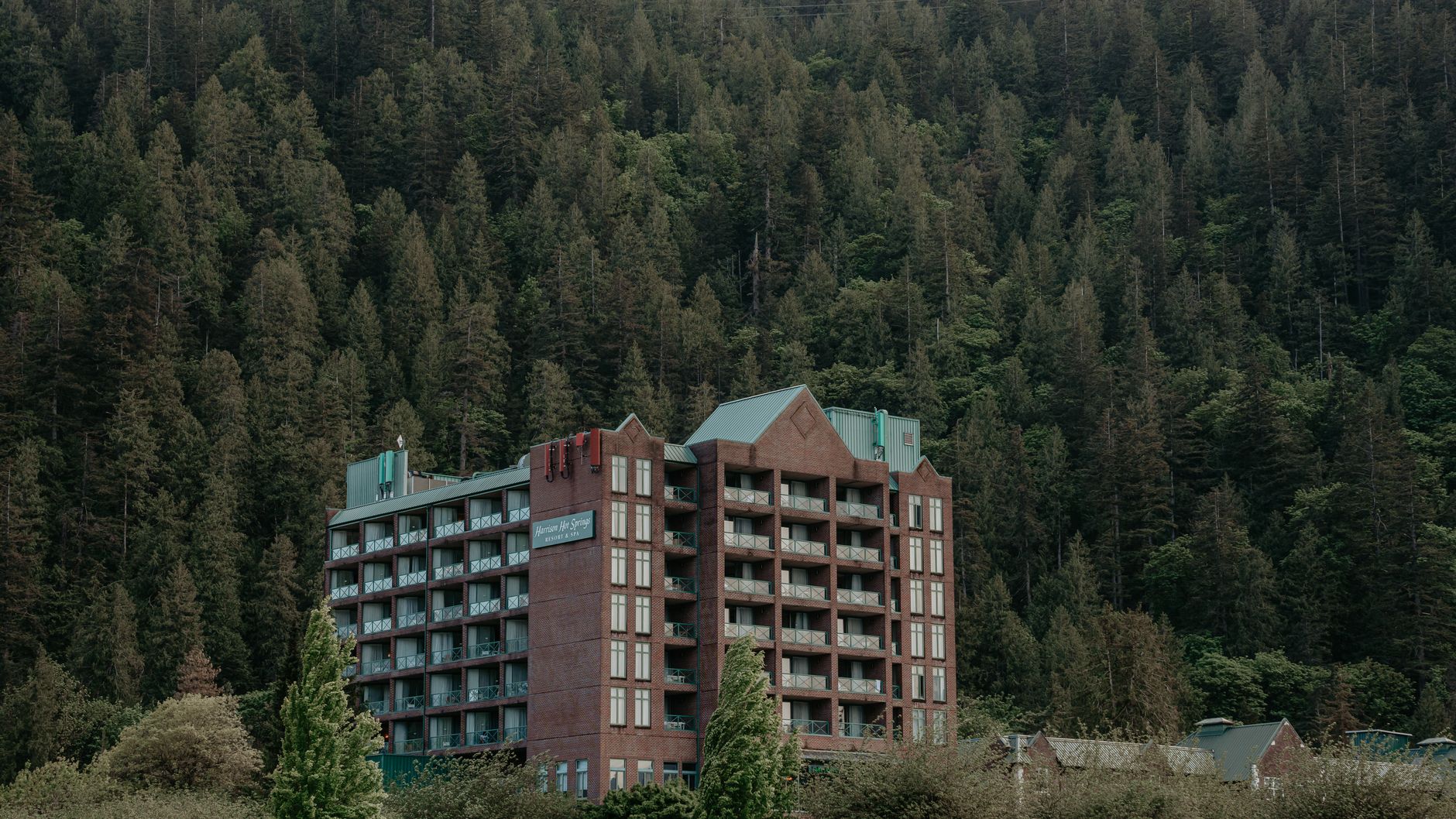 Fairmont Pacific Rim — photo 2